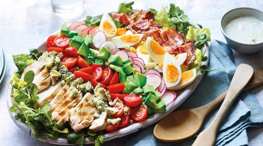 Американский салат «Кобб» — Cobb Salad