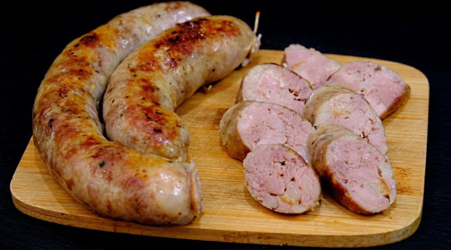 Колбаса Домашняя (из свинины с курицей и чесноком)