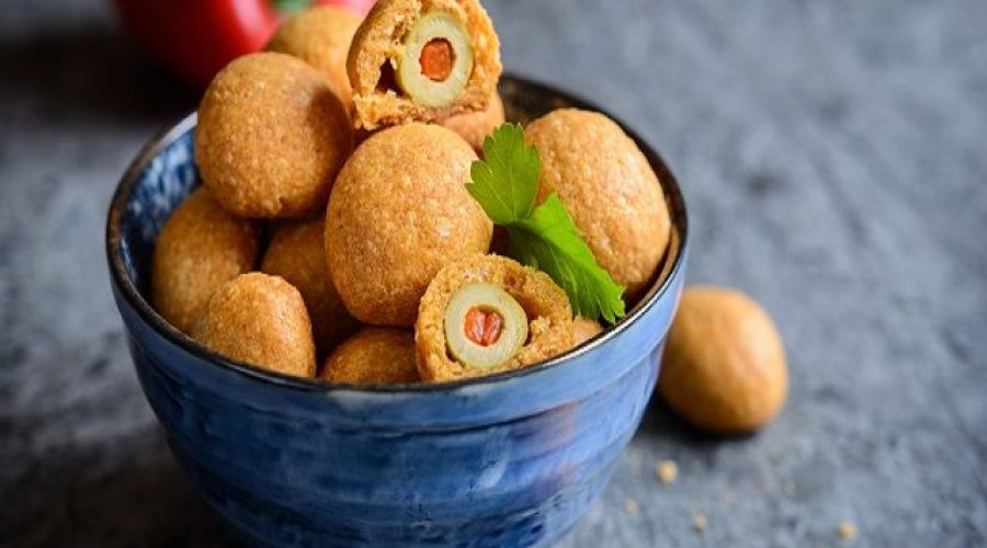 Оливки в сырной шубке