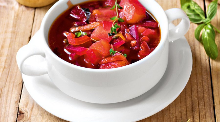 Постный томатный суп с печеной свеклой