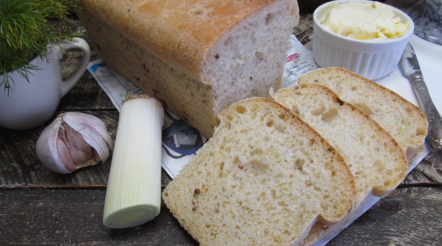Пшеничный хлеб с льняной мукой на молоке