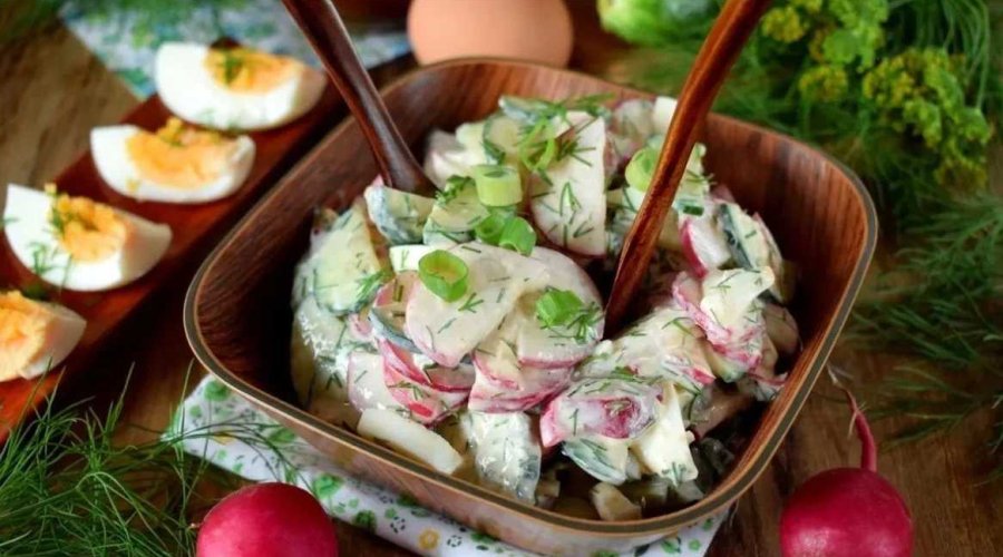 Салат из редиски и огурцов (Salade de radis et de concombres