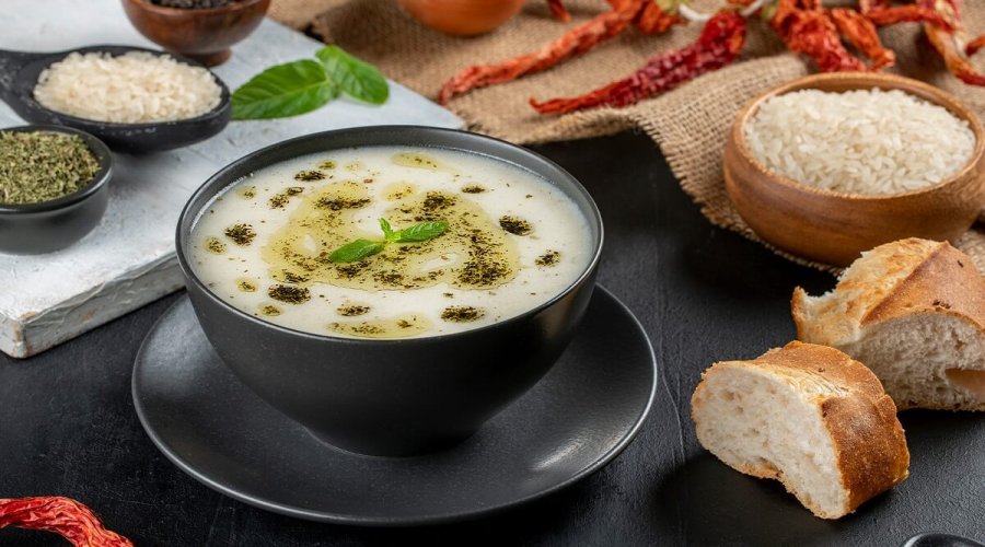 Суп яйля (yayla çorbası)
