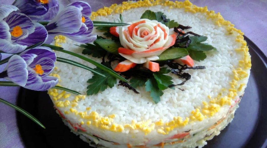 Торт-салат с крабовыми палочками